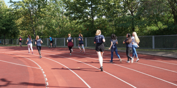 Ig Friedenstaube Sponsorenlauf Otto Nagel Gymnasium